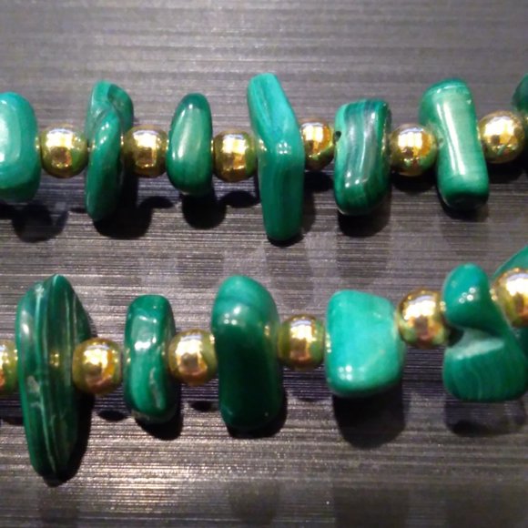 Genuine Semi Precious Stone Necklace MALACHITE with Gold Separator Beads - Picture 3 of 3